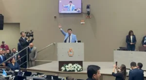 Renato Junior assume Prefeitura de Manaus e traz mudanças reais