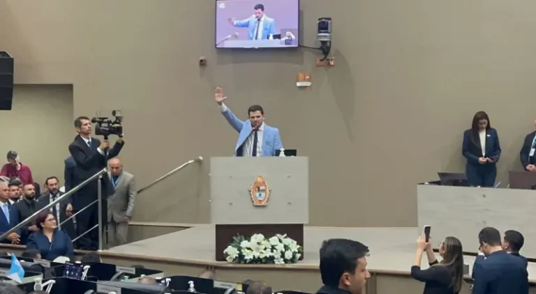 Renato Junior assume Prefeitura de Manaus e traz mudanças reais