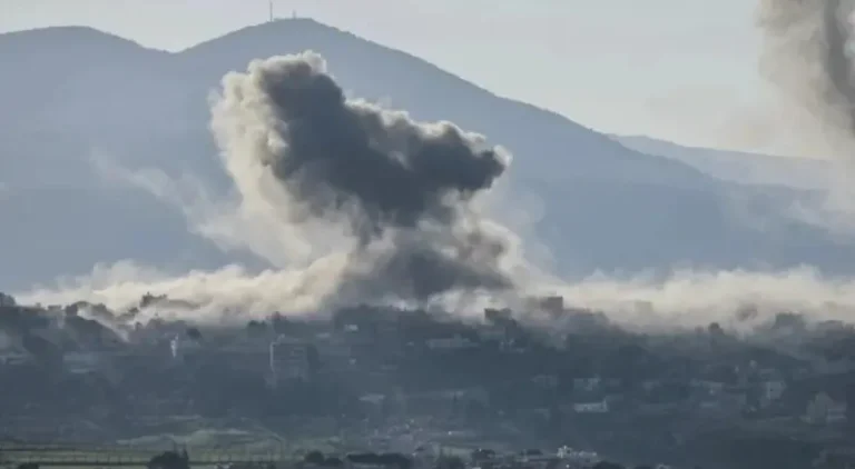 Ataques de Israel no Líbano matam 9 paramédicos e 3 jornalistas.