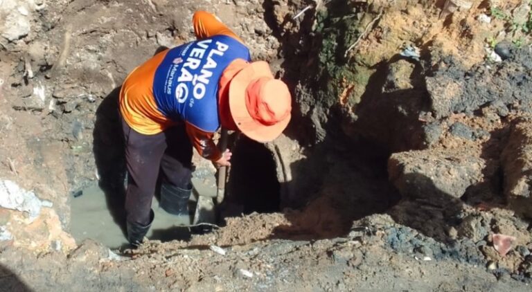 Prefeitura de Manaus realiza reparos em drenagem para segurança