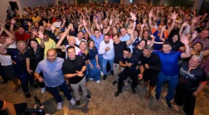 David Almeida reúne mais de 250 lideranças para prestarem contas
