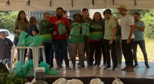 Prefeito David Almeida acompanha inovação no café em Manaus