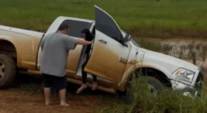 Carro de vice-prefeito de Presidente Figueiredo sofre acidente na BR-319