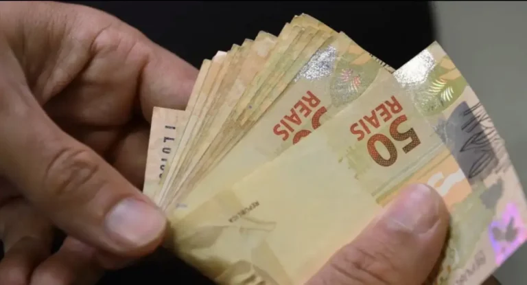Beneficiários com NIS final 8 recebem Bolsa Família hoje