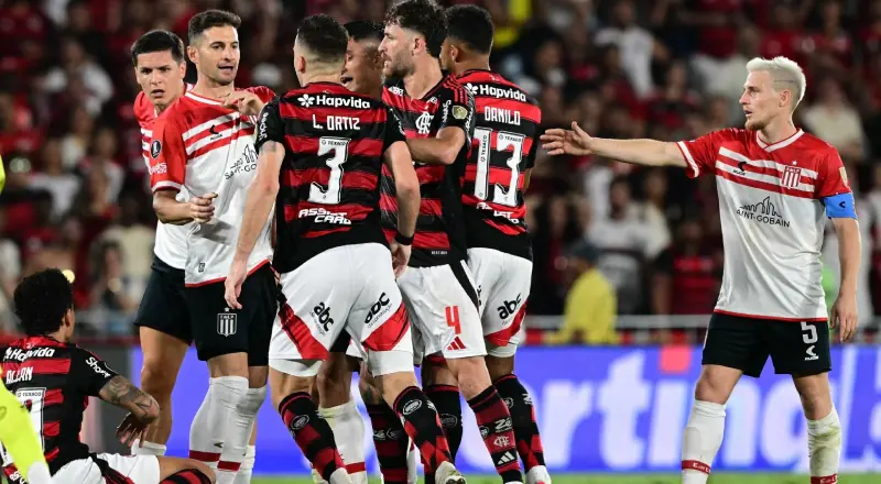 Flamengo enfrenta o Estudiantes e busca vitória crucial na Libertadores
