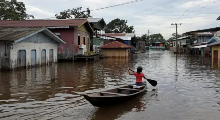 Cheia dos rios já afeta 133 mil pessoas e causa emergências no AM