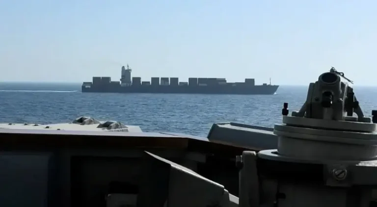 Tensões no Oriente Médio: Navio iraniano apreendido pelos EUA