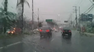 Chuva atinge Manaus e causa transtornos; saiba como se proteger