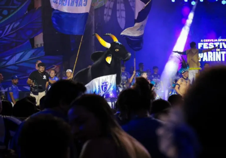 Três gerações de pajés: misticismo e revolução na cultura
