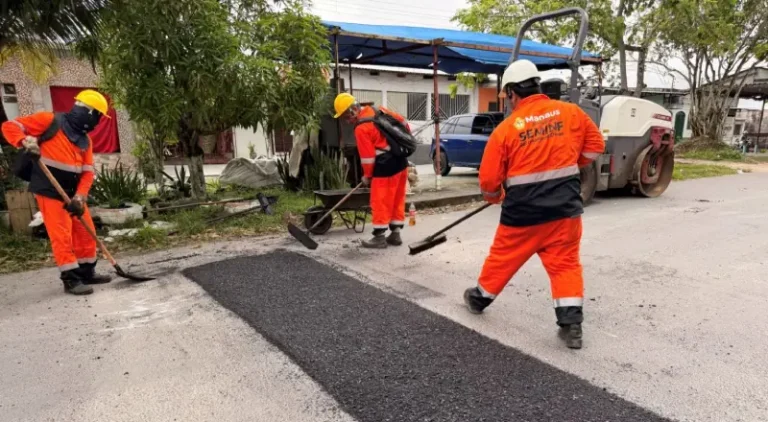 Prefeitura de Manaus intensifica operação ‘Tapa-Buracos’ para melhorar ruas