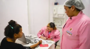 Saúde da Mulher: unidades móveis oferecem atendimento em Manaus