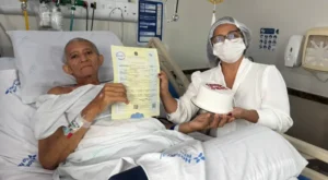 Paciente com câncer realiza emocionante cerimônia de casamento
