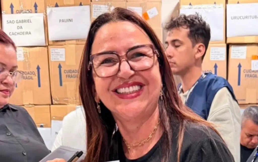 Gestão Valciléia Maciel garante servidores pagos em dia em Manacapuru