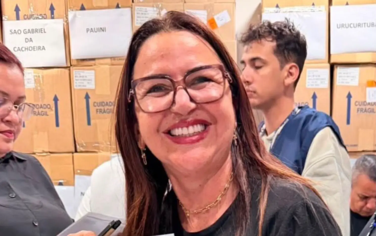 Gestão Valciléia Maciel garante servidores pagos em dia em Manacapuru