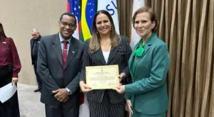 Cileide Moussallem é homenageada na Sociedade Bíblica do Brasil