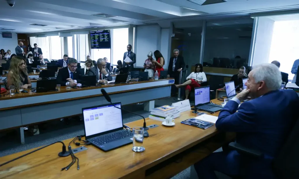 Semana decisiva: fim da escala 6×1 traz mudanças no Senado