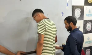 A casa caiu: homens são presos por tráfico na Praça 14