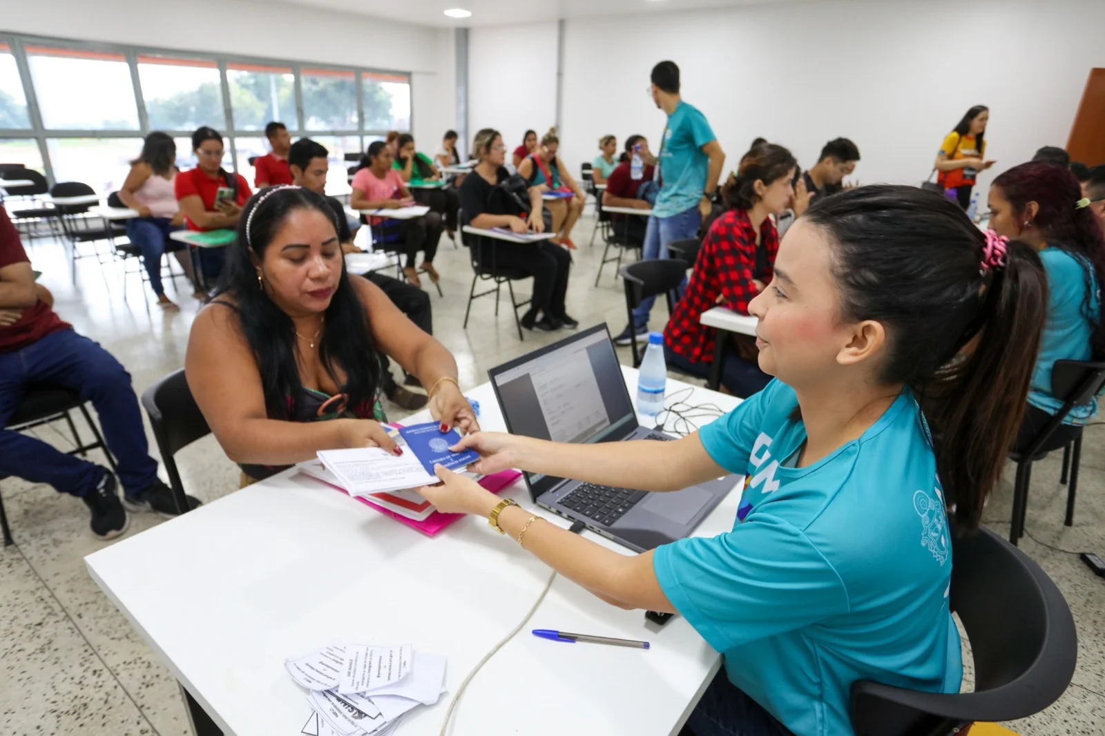 Sine Manaus oferece 648 vagas de emprego nesta quinta-feira