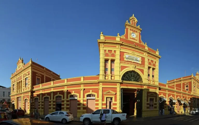 Mercado Adolpho Lisboa celebra 143 anos com festa cultural em Manaus