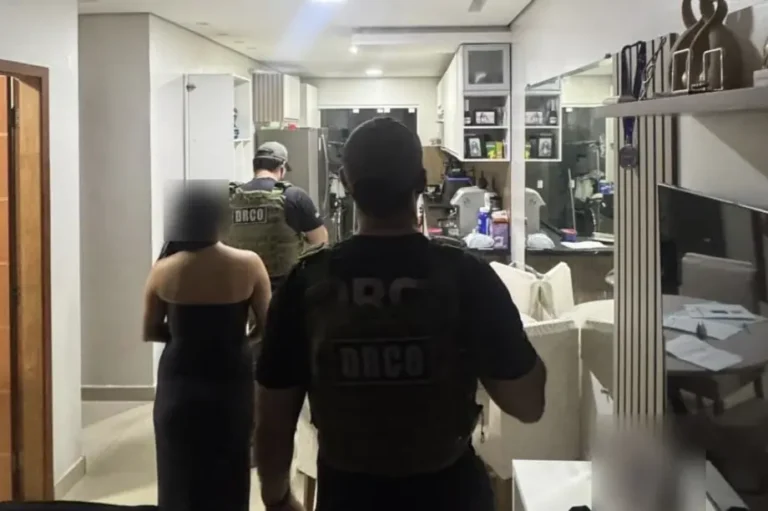 Veja momento que policial militar é preso em Manaus por sequestro