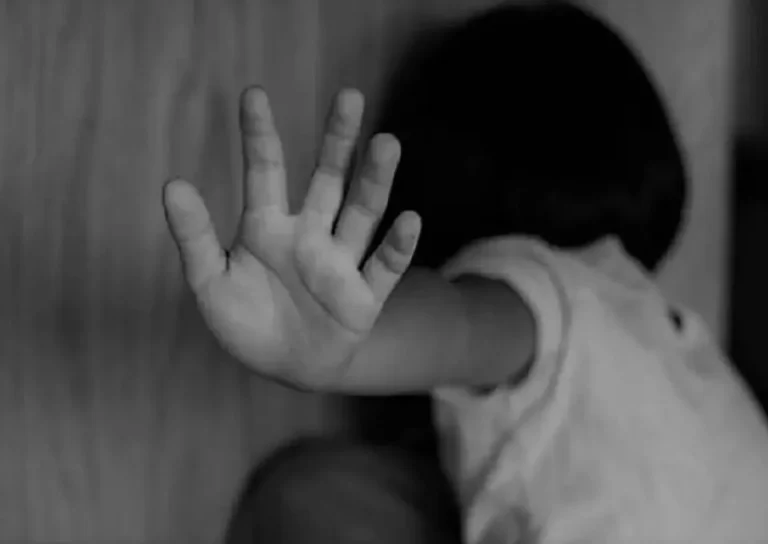 Cadeia para o abusador: idoso preso por estuprar criança