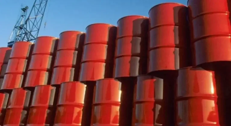 Guerra entre EUA, Irã e Israel faz petróleo subir e assusta mercado