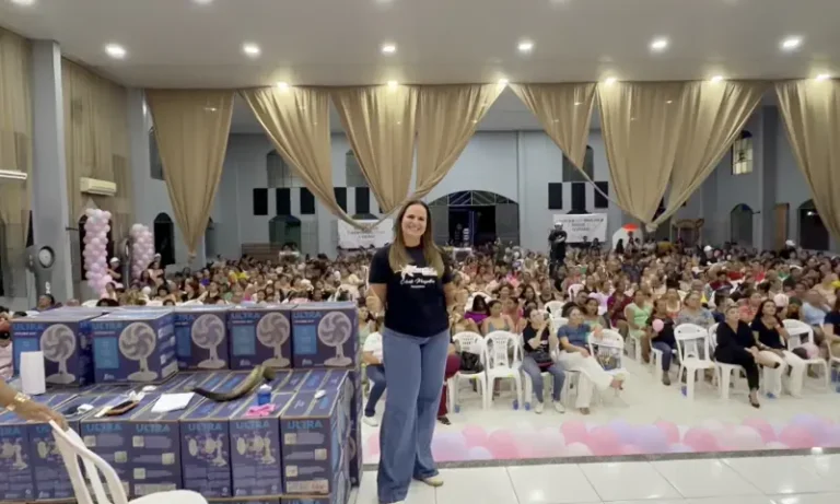 Encontro da Virada Feminina no Amazonas inspira milhares de mulheres