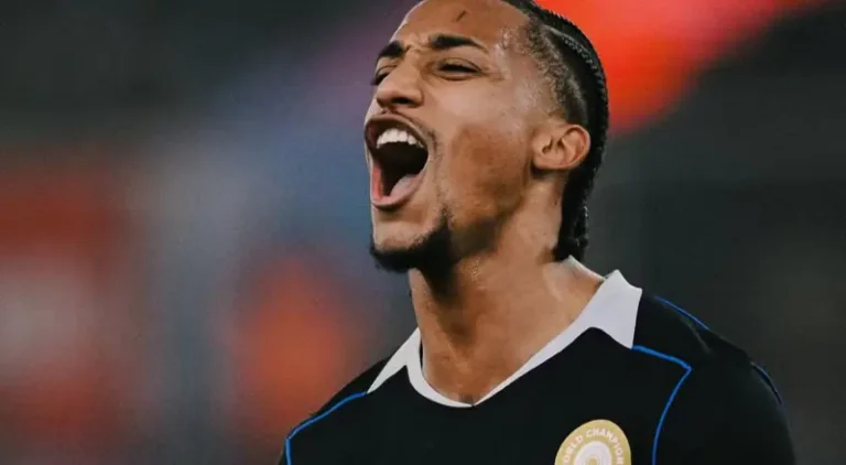 Contrato renovado: Chelsea garantiu João Pedro até 2033