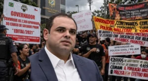Chega de enrolação: seguram publicam protesto em Manaus