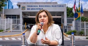 Justiça concede dois direitos de resposta a David Almeida imediatamente