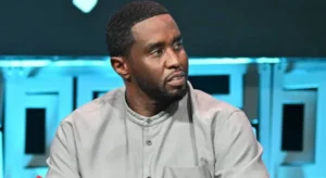 Diddy é levado ao hospital após briga na prisão e recebe cuidados