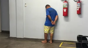 ROCAM prende “Loirinho” com drogas e garante segurança no Centro