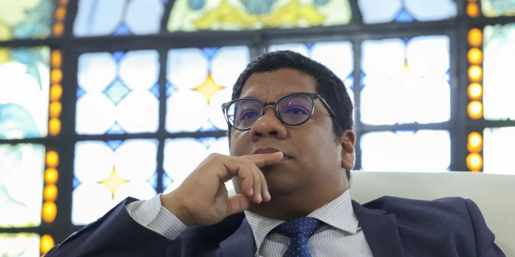 Embaixador teme que EUA invada e ocupe Cuba: consequências abrangentes