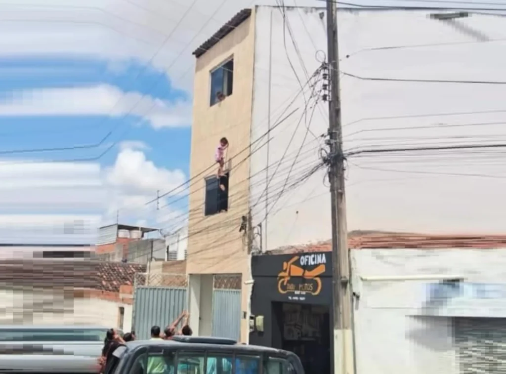 Milagre: PM salva garota de 4 anos em situação dramática